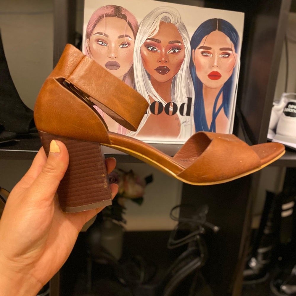 ankle strap heels